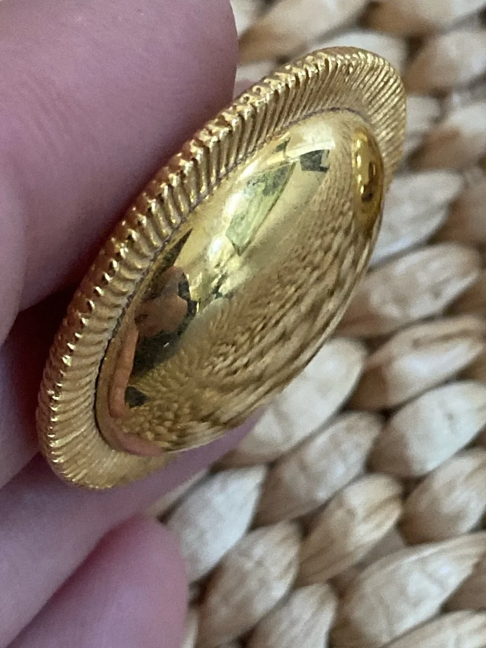VTG 1980s Liz Claiborne Gold Statement Button Earrings Dome Ribbed Retro Large